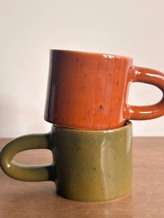 Tasse avec anse