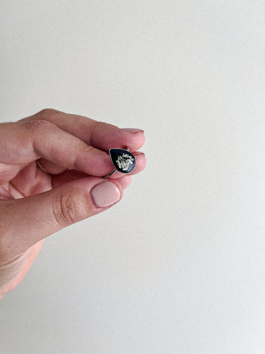 Bague florale - Argile noire