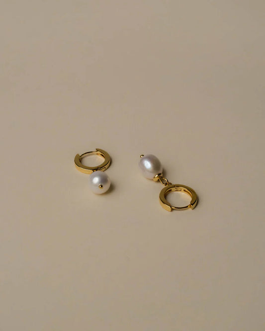 Petite créole avec perle d'eau douce - Laurel