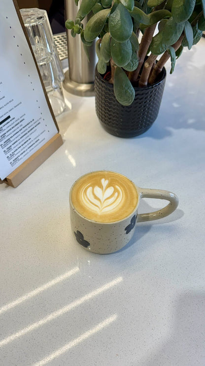 Tasse anse - Lignée/Fleurs