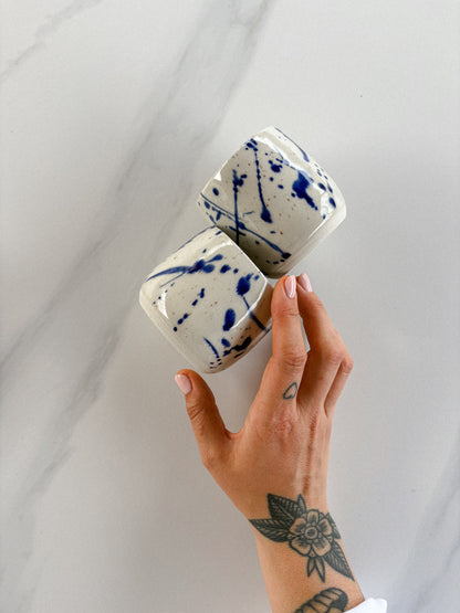 Tasse - taches bleues marines