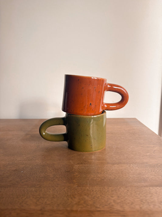 Tasse avec anse