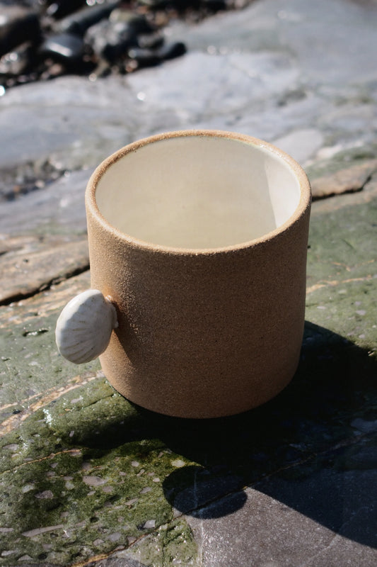 Tasse anse coquillage | Sable