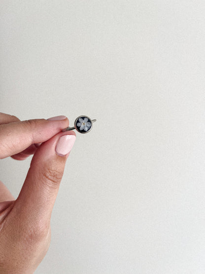 Bague florale - Argile noire