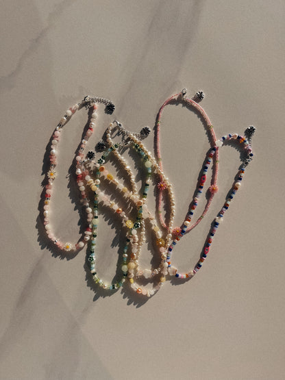 Colliers de perles semi-précieuses mixtes