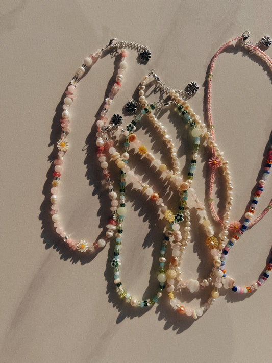 Colliers de perles semi-précieuses mixtes